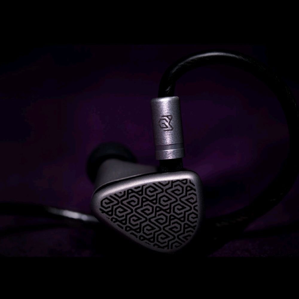 PMG Audio Apx ME Metal Edition Ultra High-End Flagship In Ear Monitor Earphone / IEM Original