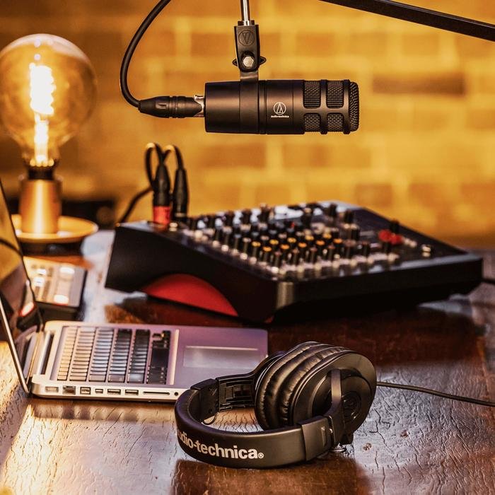 Audio Technica AT2040 / AT 2040 Hypercardioid Dynamic Microphone Original
