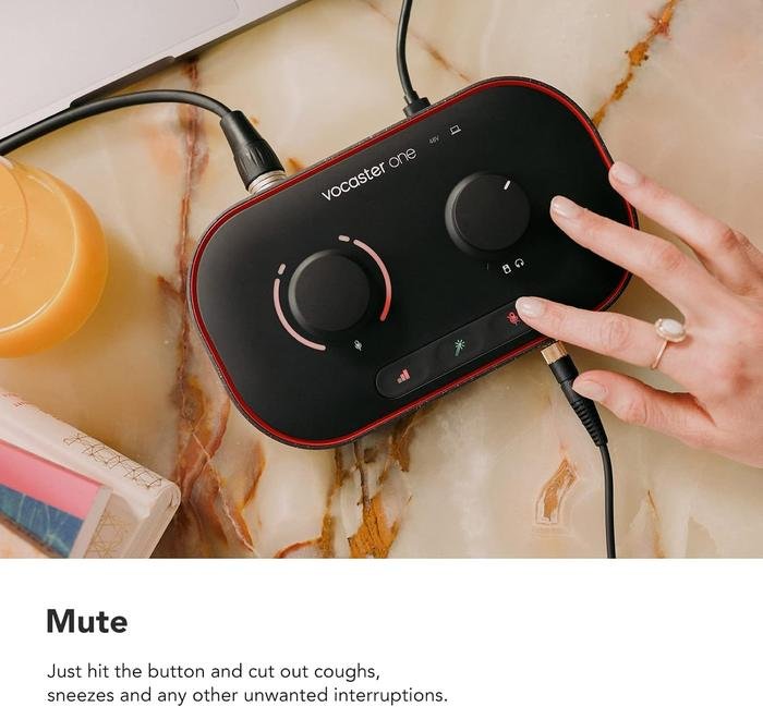 Focusrite Vocaster One Podcast Soundcard Interface Original
