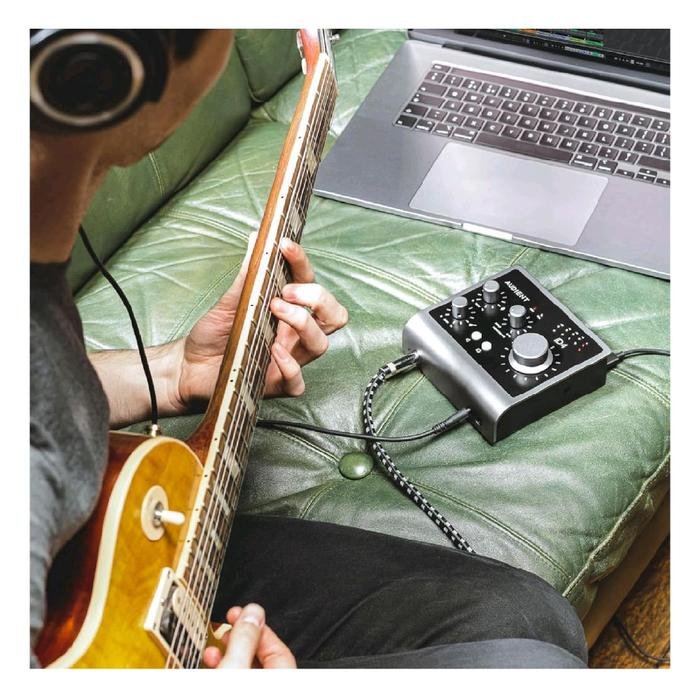 Audient iD4 MkII / iD-4 MkII / iD 4 MkII - 2in | 2out Audio Interface / Sound Card / Soundcard Original