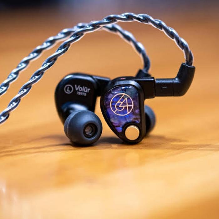 64 Audio Volur / Volür Universal Fit 10 Driver In Ear Monitor Earphone / iem Original