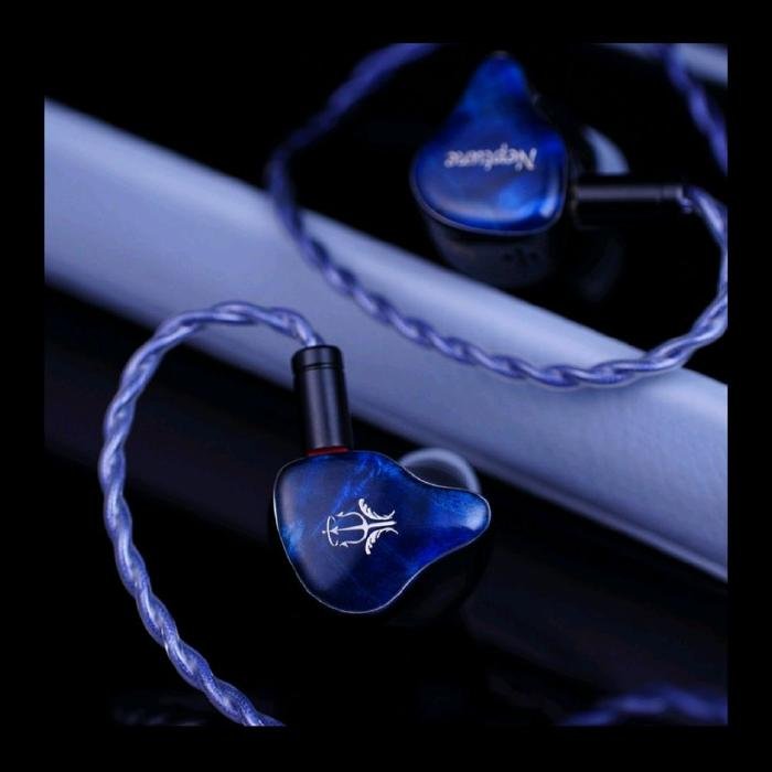Melody Wings Neptune Premium Hybrid / Tribrid 4BA+1DD+1BC In-ear Monitor Earphone / IEM Original
